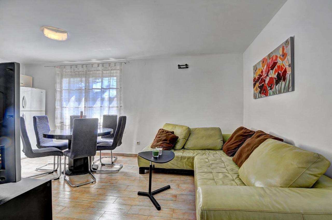 Apartamento Lina Pula Exterior foto